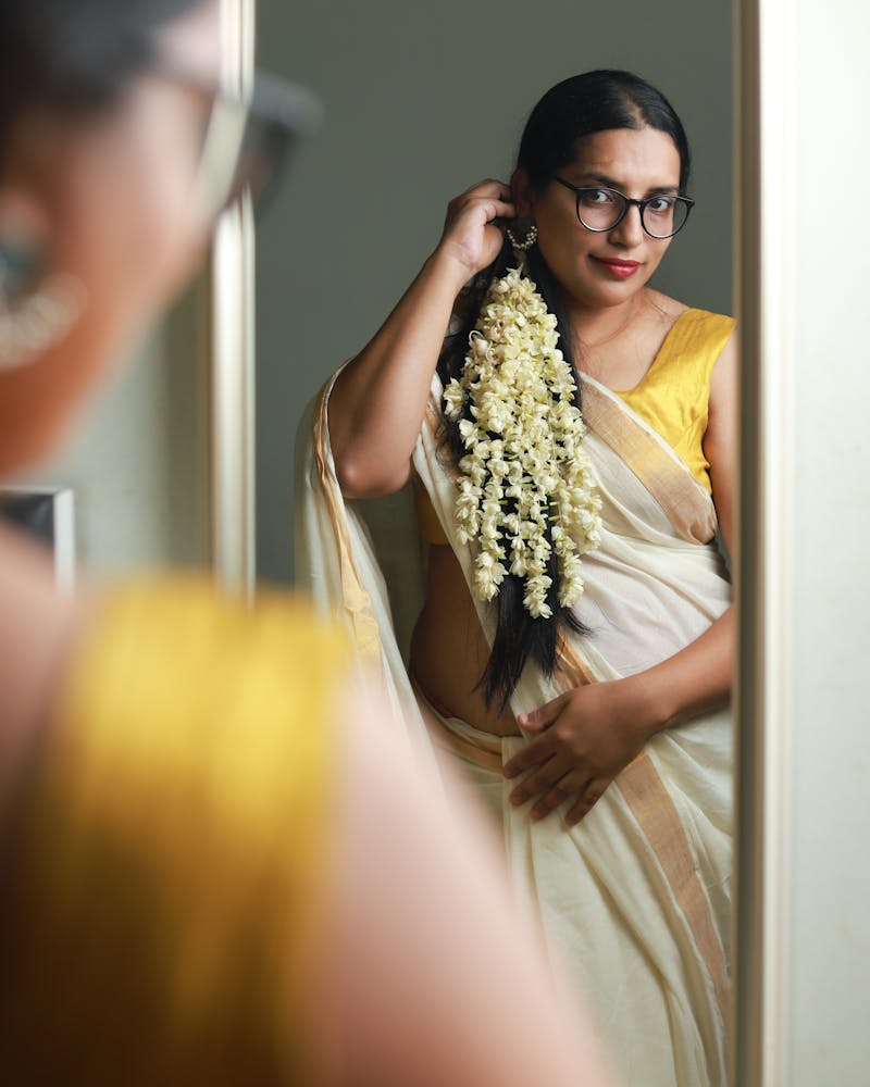 Chanderi Dupatta — Ivory Gold Bootis