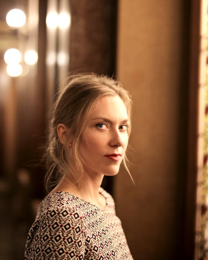 Sneaker — Iridescent Holographic